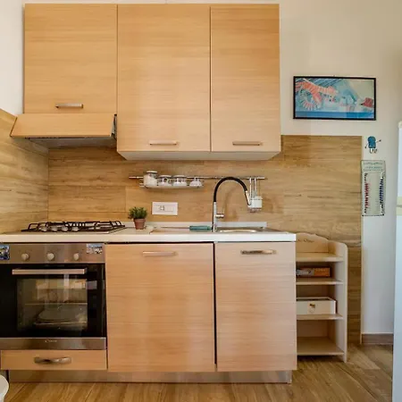 150 M Dal Mare Pinus Village Due Apartment *